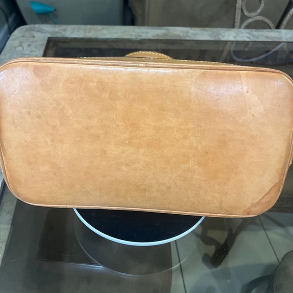 Authentic Louis Vuitton Alma with bonus Lipstick/Cigarette case. - Picture 3 of 12